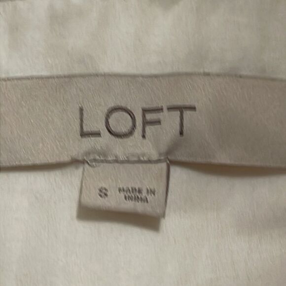 Small Loft white button down long sleeve 100% cotton floral embroidered blouse - Picture 12 of 16